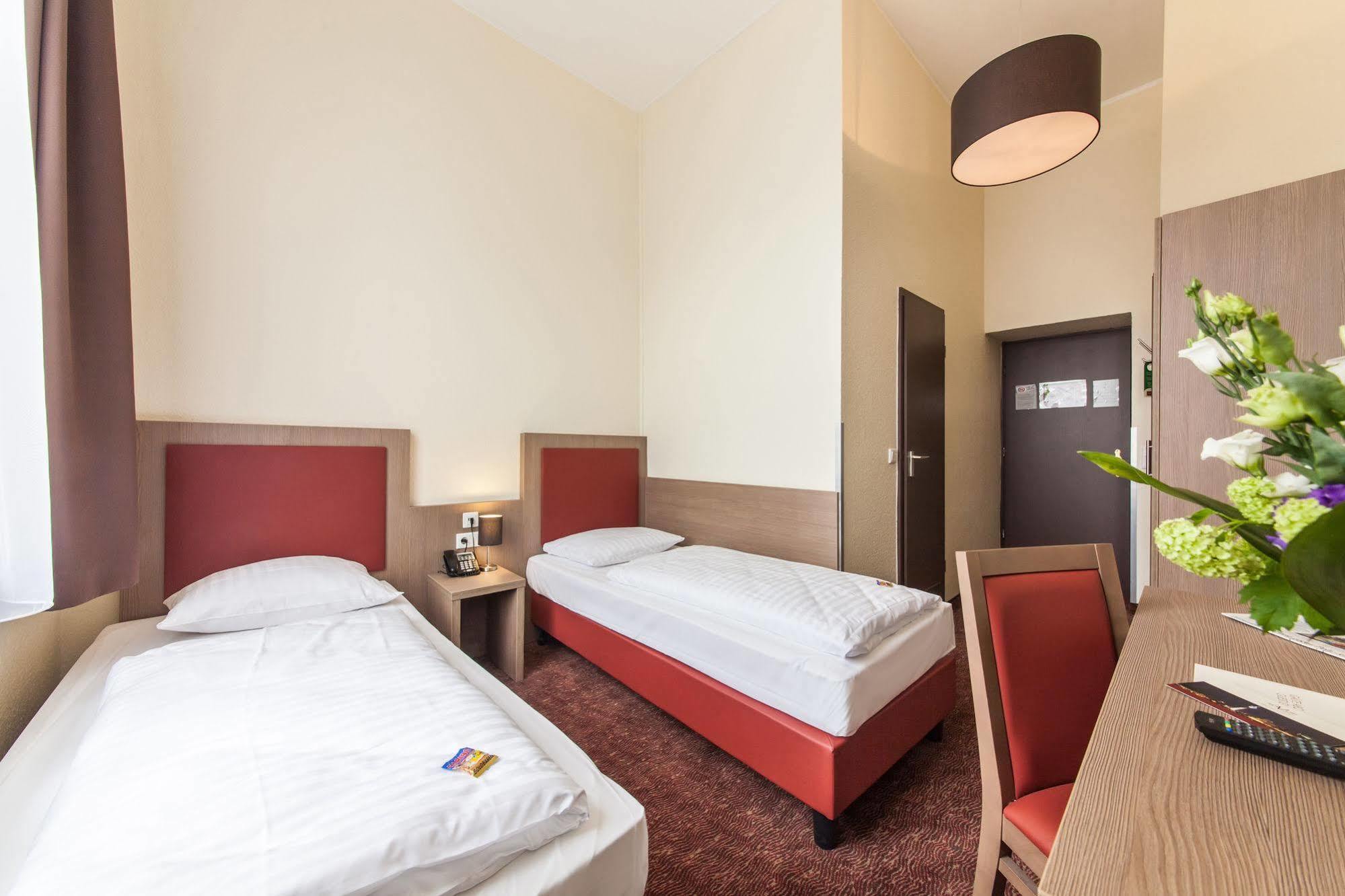 Hotel Maxim Duesseldorf City Eksteriør billede